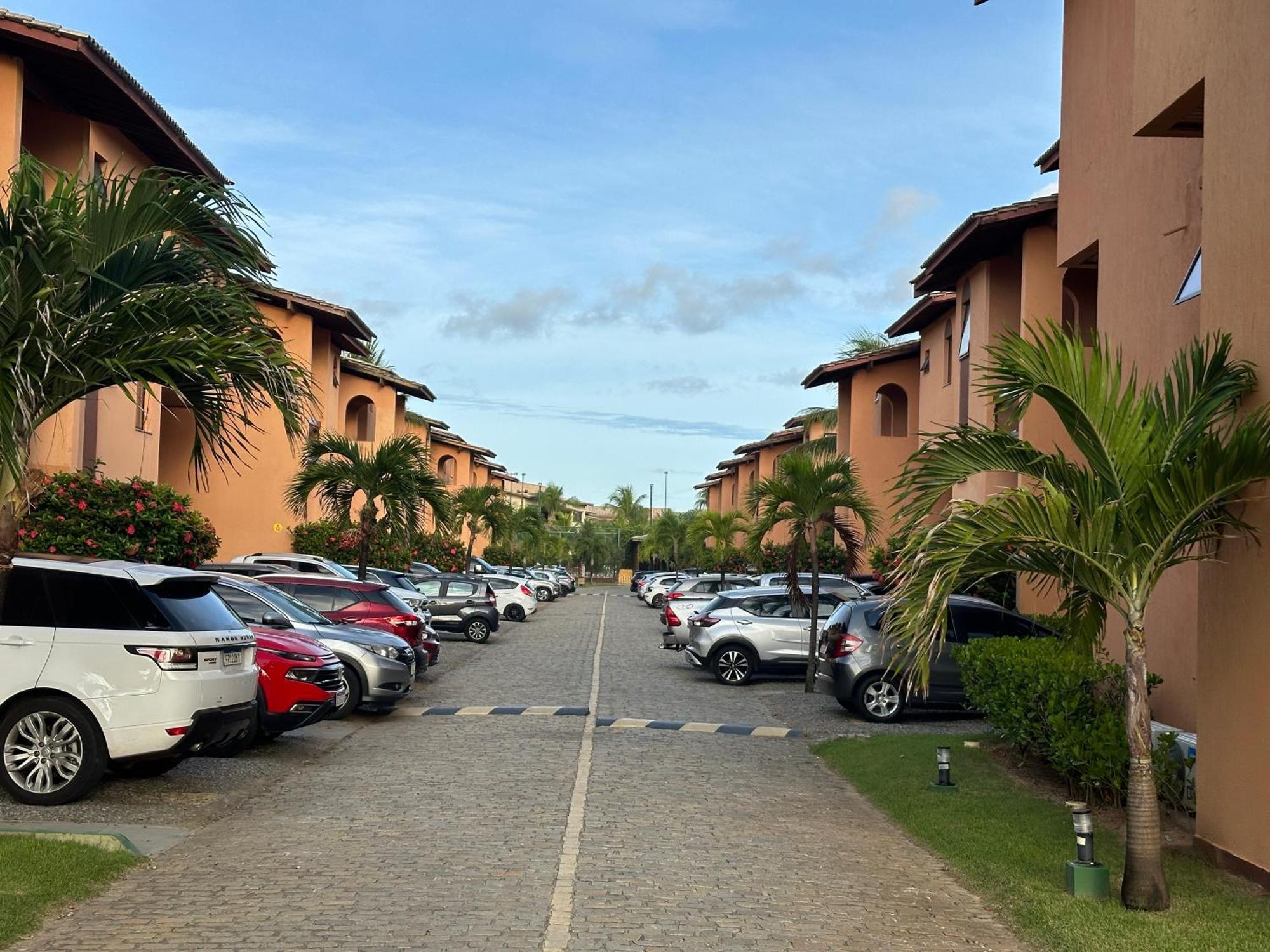 Flat Guarajuba 4 Quartos Terreo A Beira Mar - Pe Na Areia - Governanca Com Arrumadeira E Wi Fi Inclusos Camassari Exterior photo