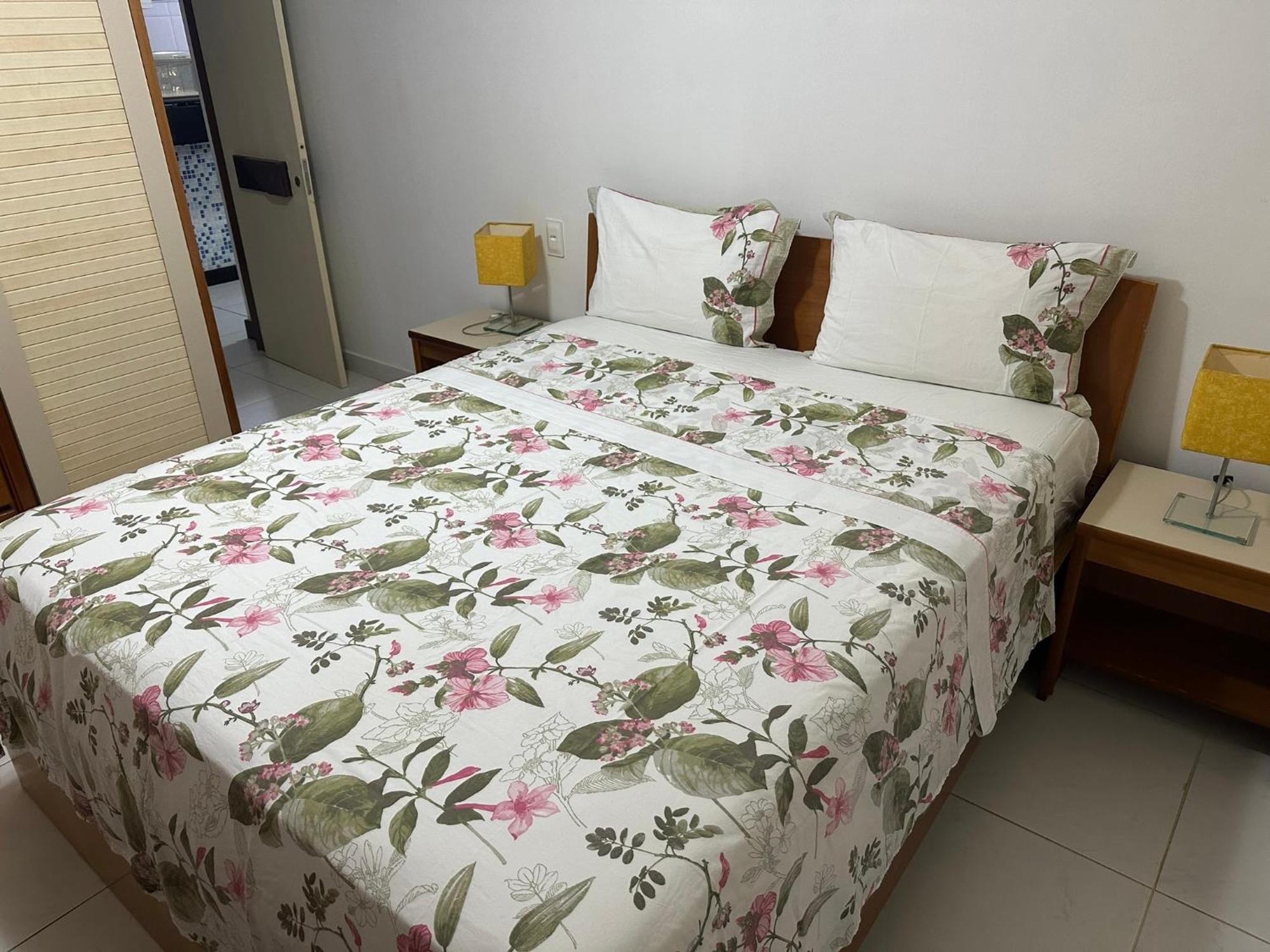 Flat Guarajuba 4 Quartos Terreo A Beira Mar - Pe Na Areia - Governanca Com Arrumadeira E Wi Fi Inclusos Camassari Exterior photo