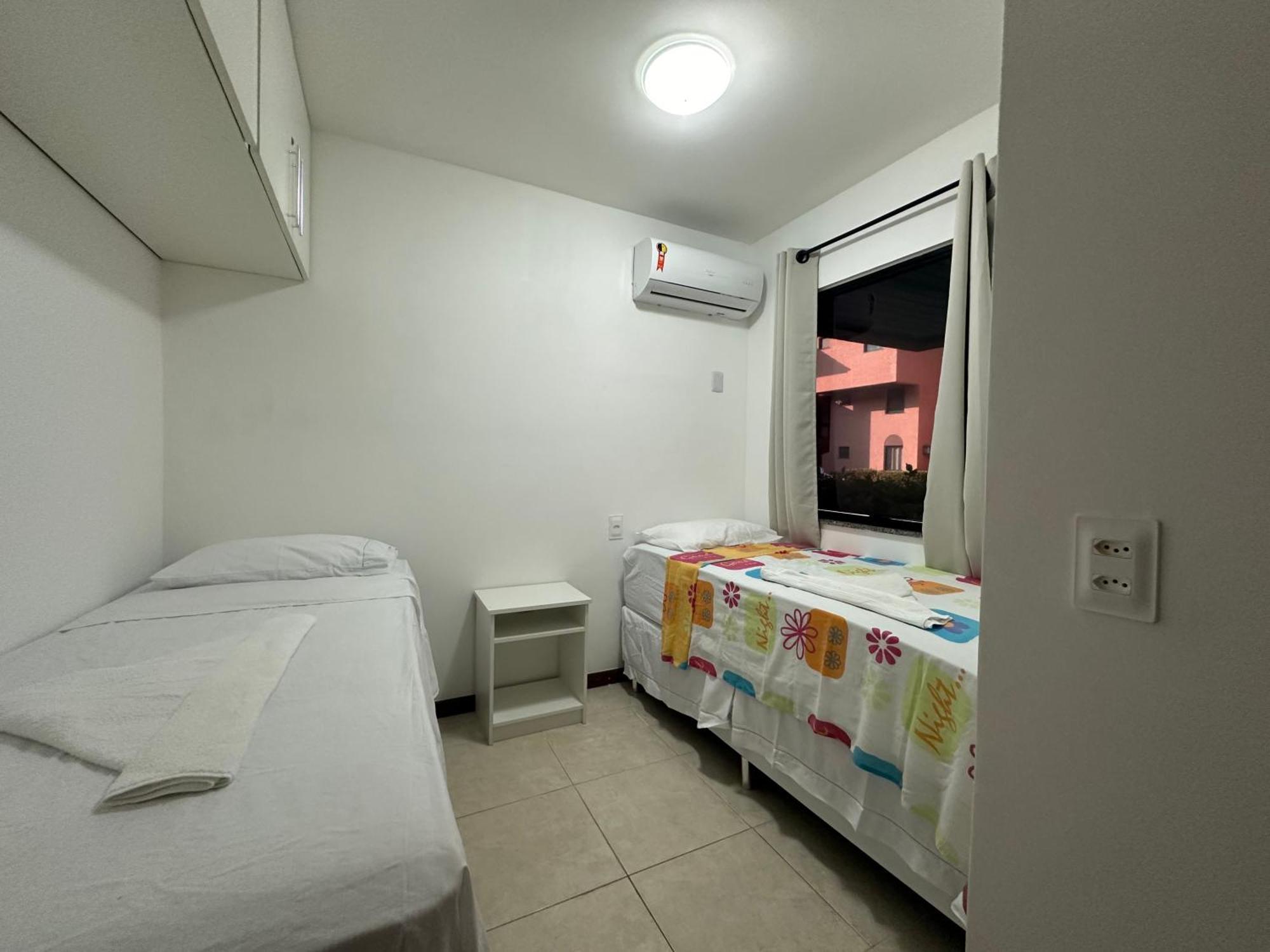 Flat Guarajuba 4 Quartos Terreo A Beira Mar - Pe Na Areia - Governanca Com Arrumadeira E Wi Fi Inclusos Camassari Exterior photo
