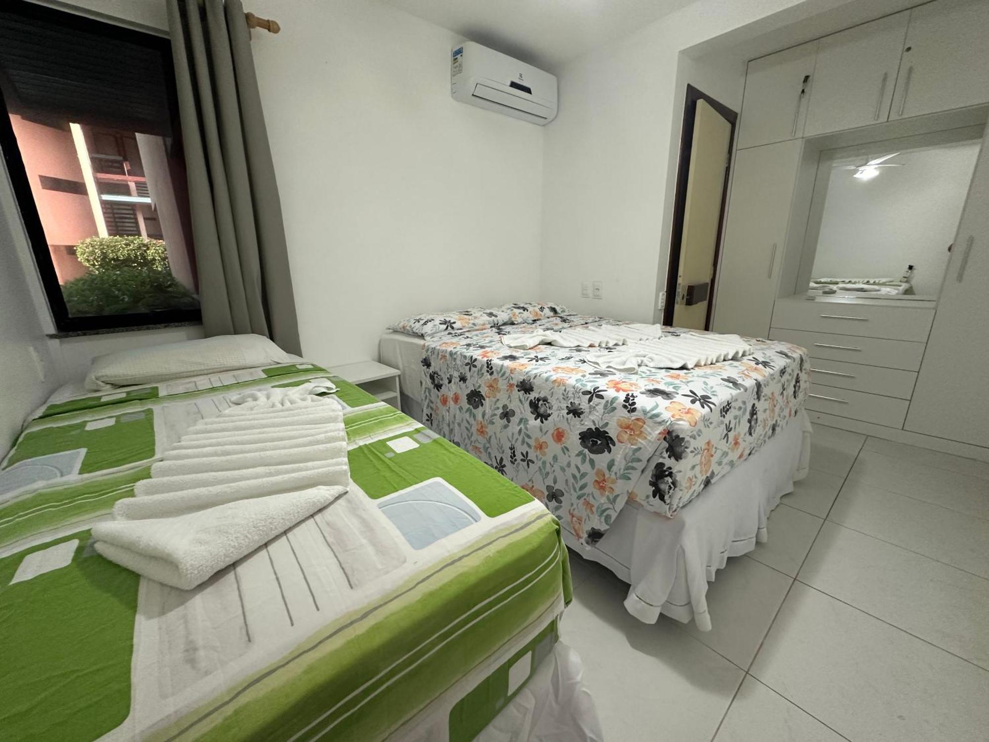 Flat Guarajuba 4 Quartos Terreo A Beira Mar - Pe Na Areia - Governanca Com Arrumadeira E Wi Fi Inclusos Camassari Exterior photo