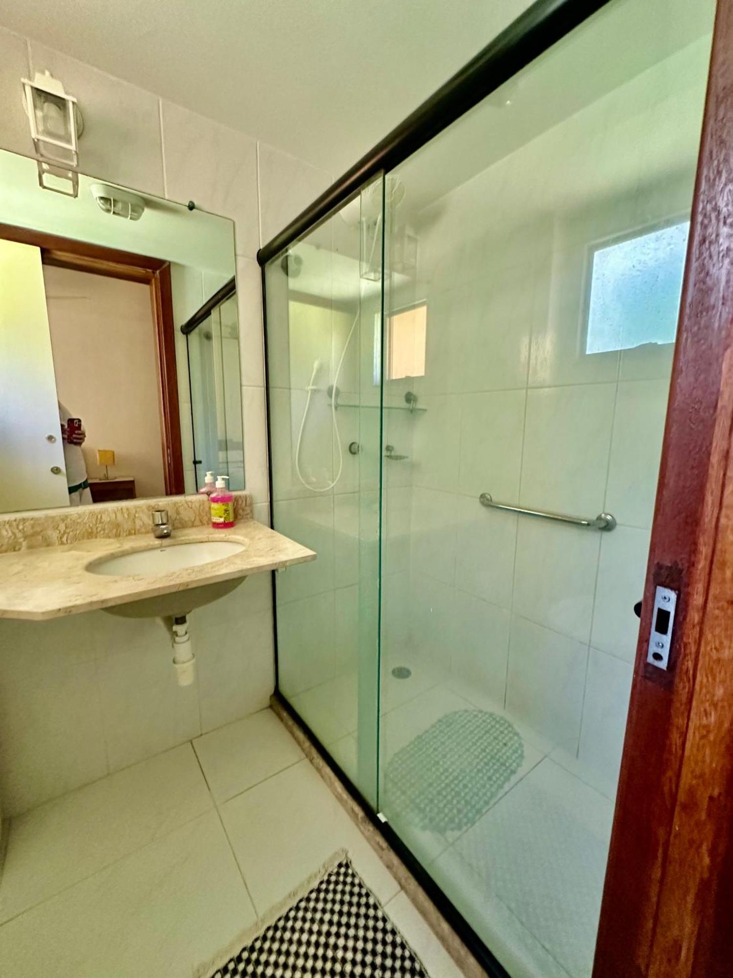 Flat Guarajuba 4 Quartos Terreo A Beira Mar - Pe Na Areia - Governanca Com Arrumadeira E Wi Fi Inclusos Camassari Exterior photo