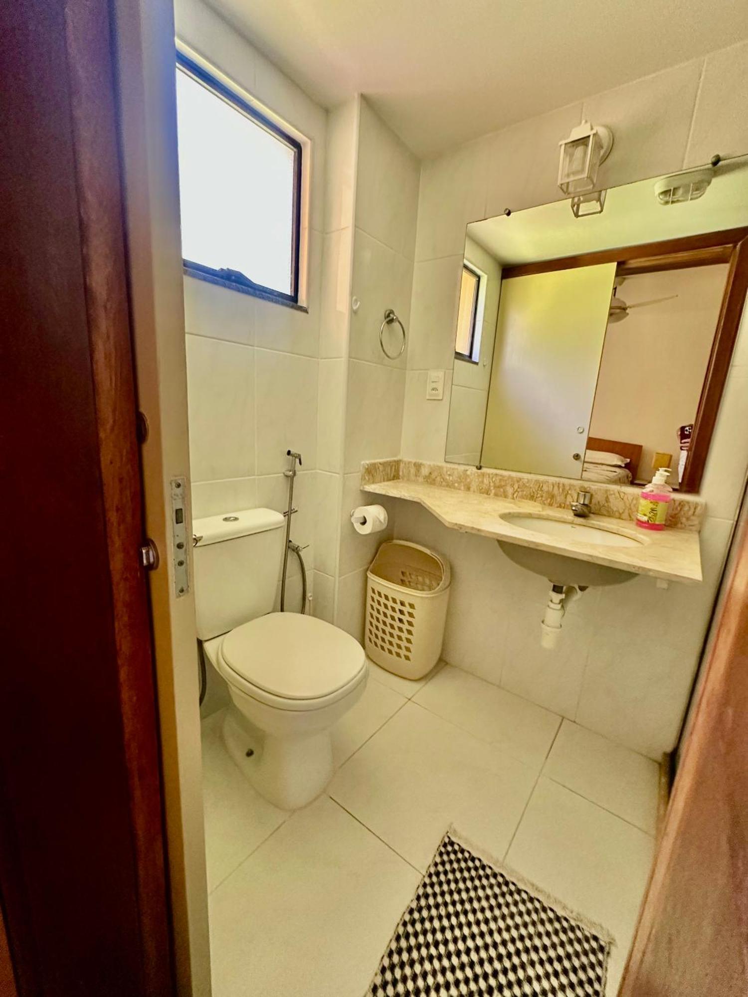 Flat Guarajuba 4 Quartos Terreo A Beira Mar - Pe Na Areia - Governanca Com Arrumadeira E Wi Fi Inclusos Camassari Exterior photo