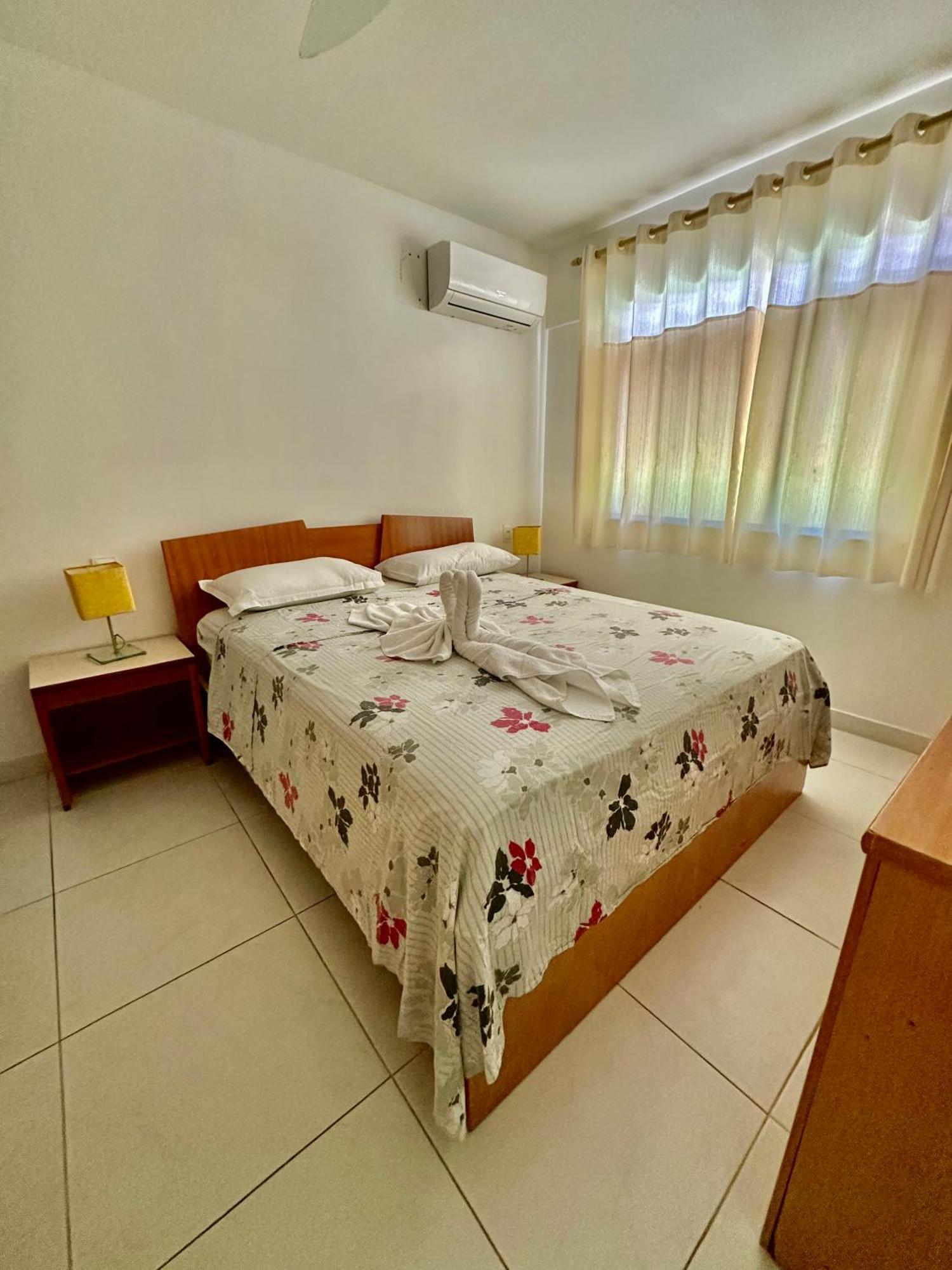 Flat Guarajuba 4 Quartos Terreo A Beira Mar - Pe Na Areia - Governanca Com Arrumadeira E Wi Fi Inclusos Camassari Exterior photo